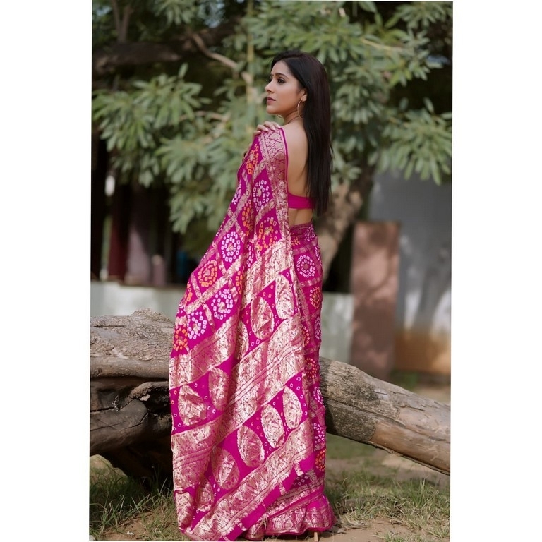 Rashmi Gautam Photos - 7 / 10 photos