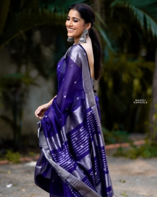 Rashmi Gautam Photos - 1 of 8