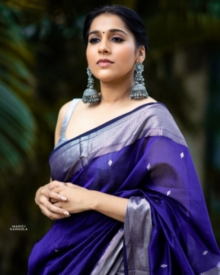 Rashmi Gautam Photos - 5 of 8