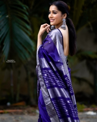 Rashmi Gautam Photos - 7 of 8