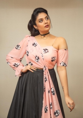 Sreemukhi Photos - 3 of 7