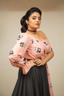 Sreemukhi Photos - 4 of 7