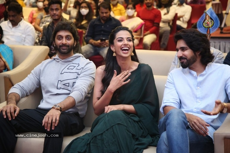 Ichata Vahanamulu Niluparadu Pre Release Event - 11 / 53 photos