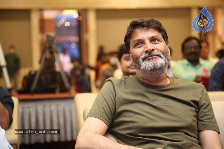 Ichata Vahanamulu Niluparadu Pre Release Event - 28 / 53 photos