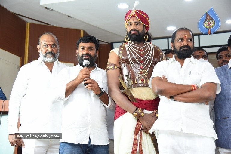 King of Golconda Movie Press Meet - 19 / 20 photos