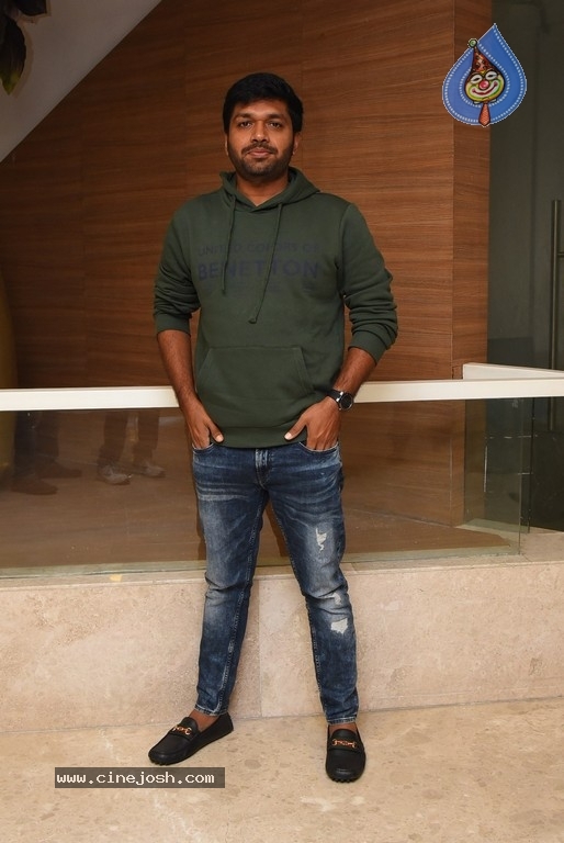 Raja Raja Chora Pre Release Event - 27 / 41 photos