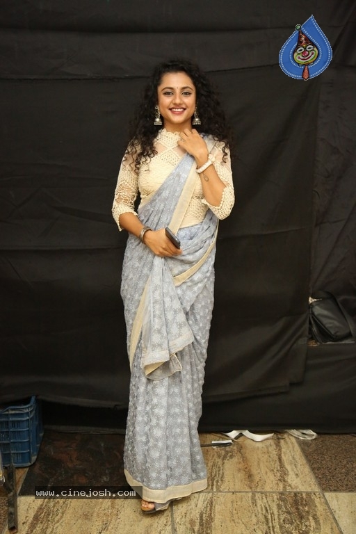 Tharagathi Gadhi Dati Success Meet - 6 / 17 photos