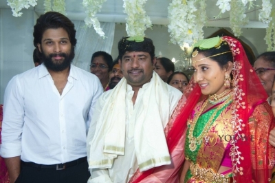 Eluru Seenu Wedding Photos - 6 of 9