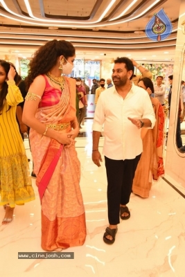 Faria Abdullah launch by Mandir Shopping Mall - 26 of 41