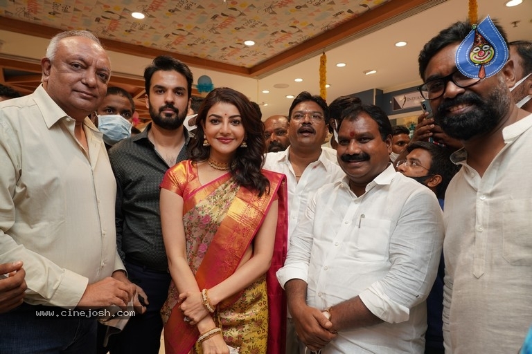 Kajal Aggarwal Launch Kasam pullaiah shopping mall - 1 / 18 photos