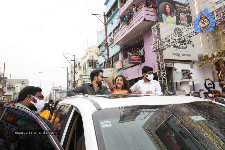 Kajal Aggarwal Launch Kasam pullaiah shopping mall - 8 / 18 photos
