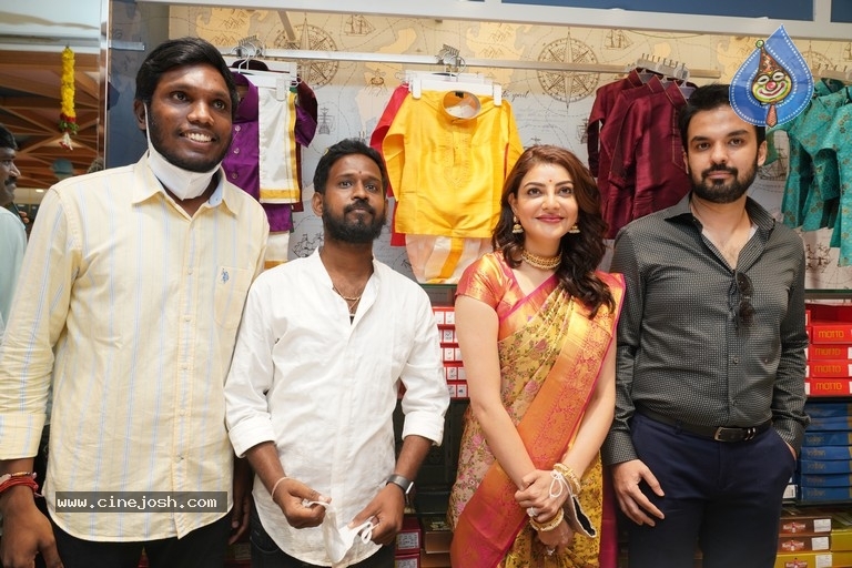 Kajal Aggarwal Launch Kasam pullaiah shopping mall - 11 / 18 photos