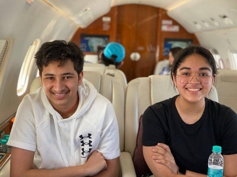 Mahesh Babu family vacation to Goa - 3 / 4 photos