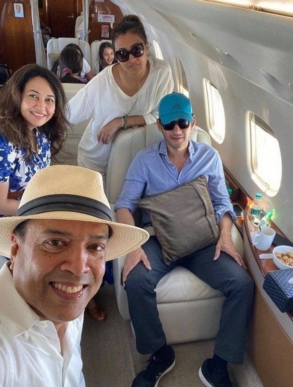 Mahesh Babu family vacation to Goa - 4 / 4 photos