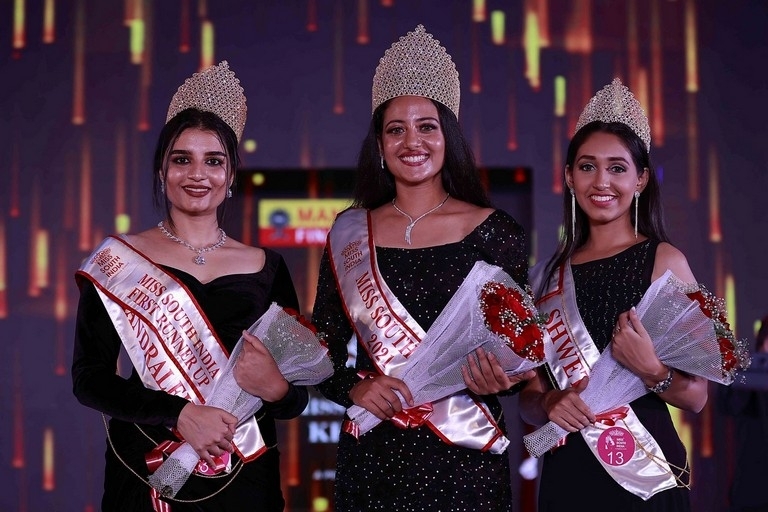 Manappuram Miss South India 2021 Grand Finale - 1 / 20 photos