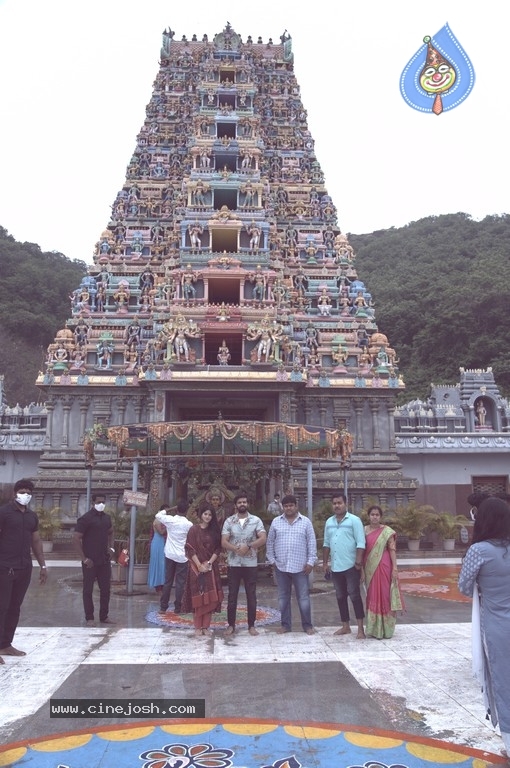 Dear Megha Team in Vijayawada - 6 / 21 photos