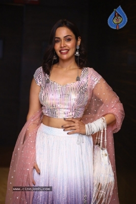 Ashmita Kaur Bakshi Stills - 17 of 39