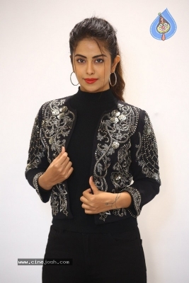 Avika Gor Photos - 10 of 17