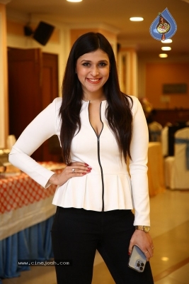 Mannara Chopra - 23 of 25