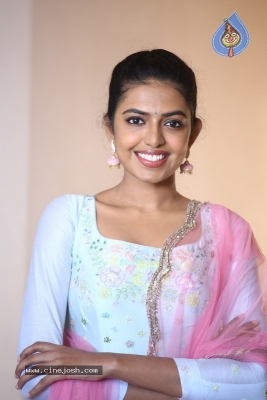 Shivani Rajasekhar Photos - 7 of 19