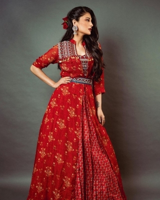 Shruti Haasan Latest Clicks - 2 of 6