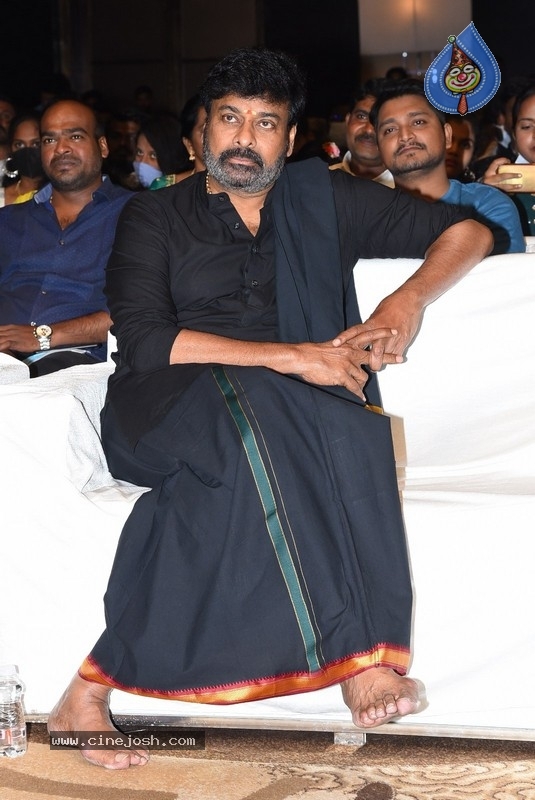 11 : 11 Movie First Look Launch - 22 / 41 photos