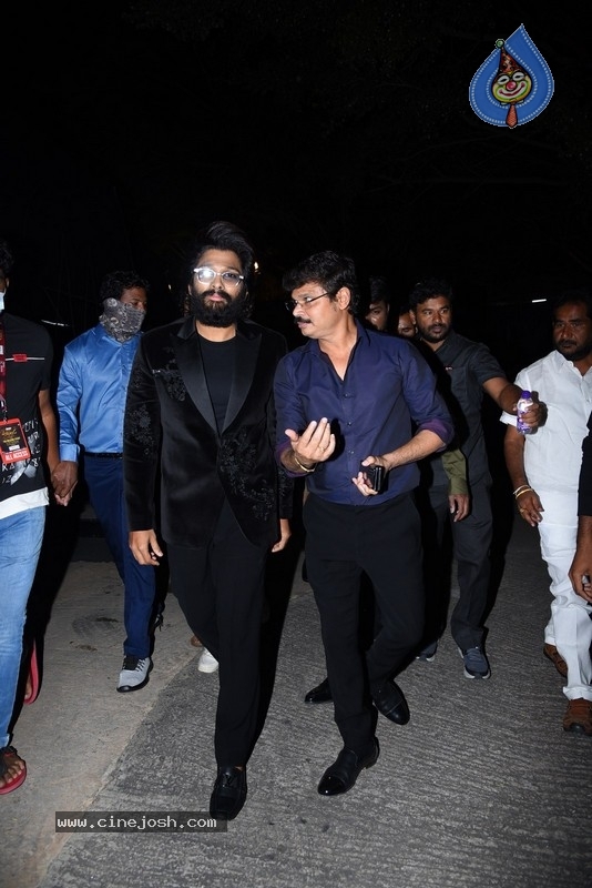 Akhanda Pre Release Event 02 - 8 / 17 photos