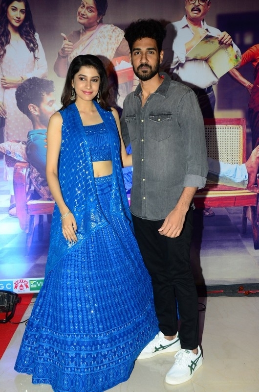 Oka Chinna Family Pre Release Event - 13 / 27 photos
