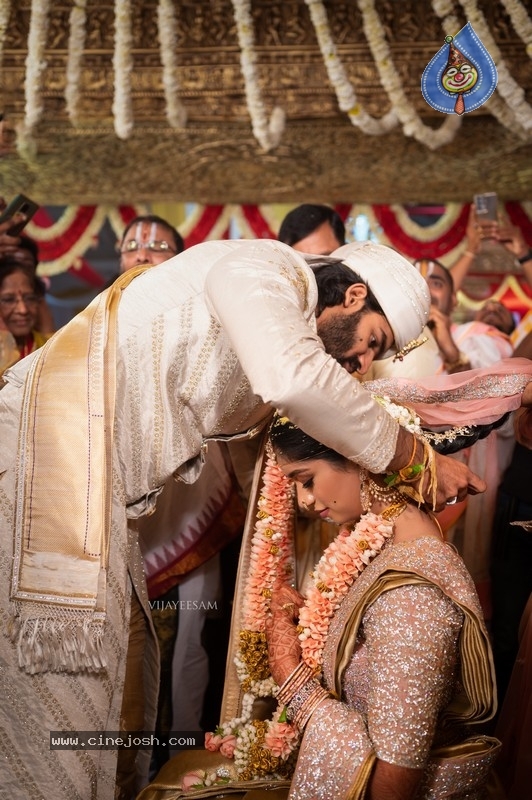 Kartikeya - Lohitha Reddy Wedding Photos - 13 / 15 photos