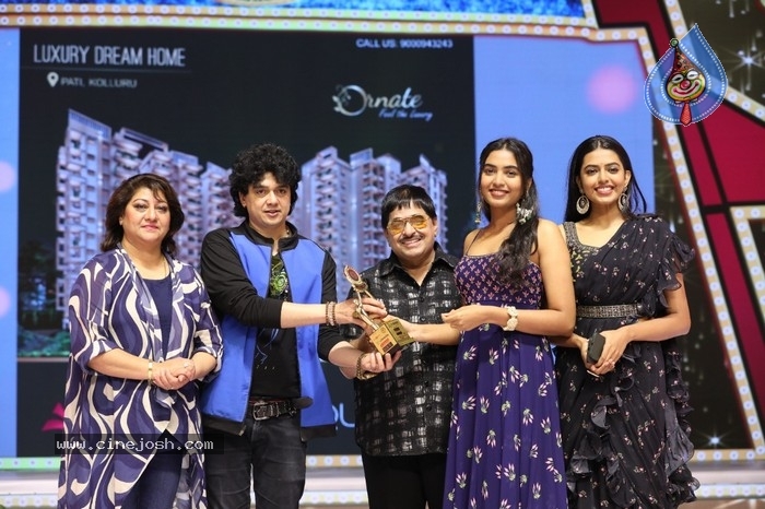 Santosham-Suman TV South Indian Film Awards 2021 - 2 / 83 photos