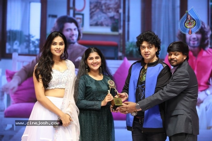 Santosham-Suman TV South Indian Film Awards 2021 - 26 / 83 photos