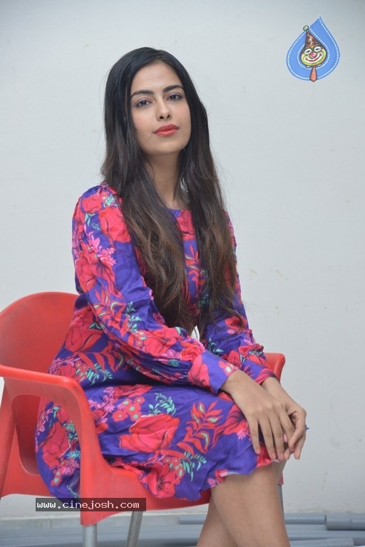 Avika Gor Stills - 11 / 33 photos