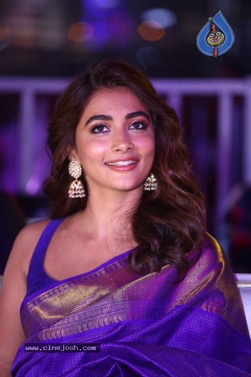 Pooja Hegde Photos - 5 / 21 photos