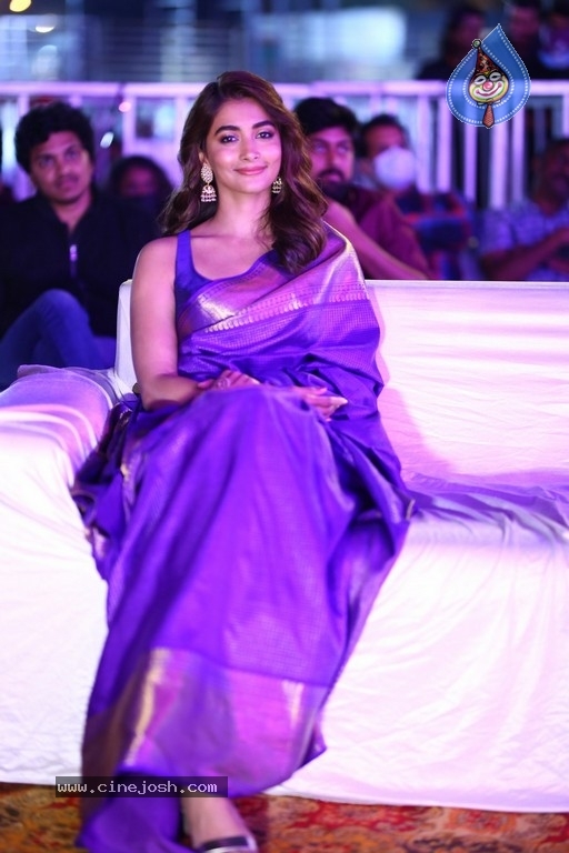 Pooja Hegde Photos - 7 / 21 photos