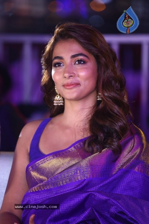 Pooja Hegde Photos - 9 / 21 photos