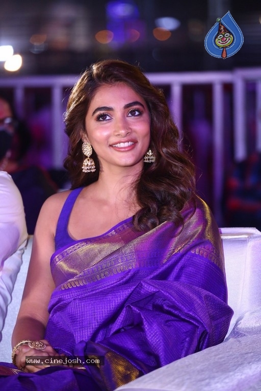Pooja Hegde Photos - 17 / 21 photos