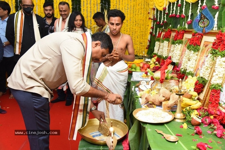 Gopichand New Movie Opening - 41 / 51 photos
