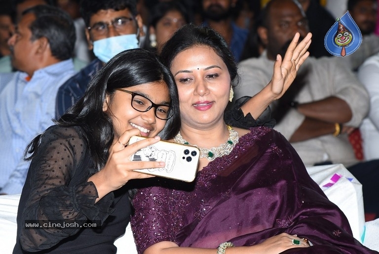 Pushpa Pre Release Event  - 20 / 54 photos