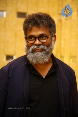 Pushpa Release Press Meet - 25 of 42