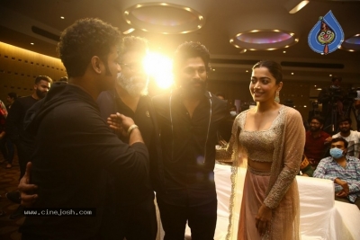 Pushpa Release Press Meet - 28 of 42