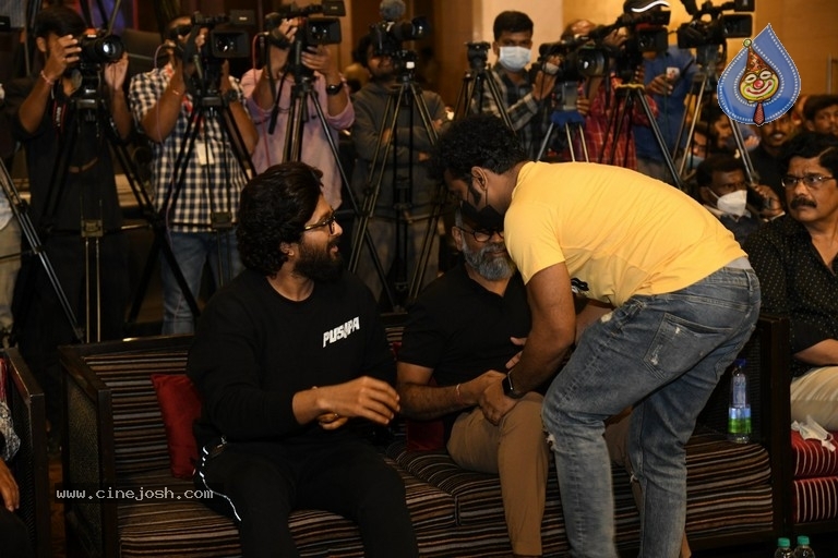 Pushpa Thanks Meet - 3 / 35 photos