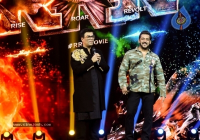 Roar of RRR in Mumbai - 4 of 29