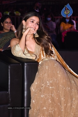 Roar of RRR in Mumbai - 31 of 29