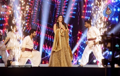 Roar of RRR in Mumbai - 34 of 29