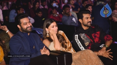 Roar of RRR in Mumbai - 38 of 29