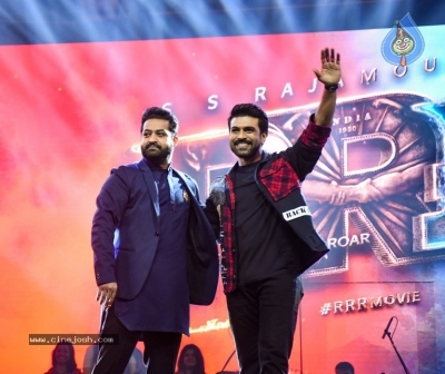 Roar of RRR in Mumbai - 24 of 29