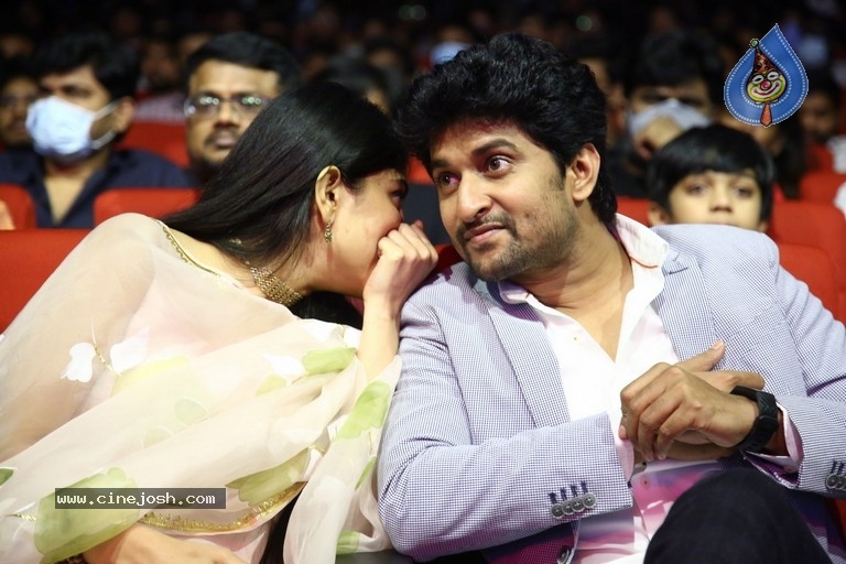 Shyam Singha Roy Pre Release Event - 17 / 42 photos