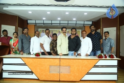VadhuKatnam Movie Trailer Launch - 6 of 10