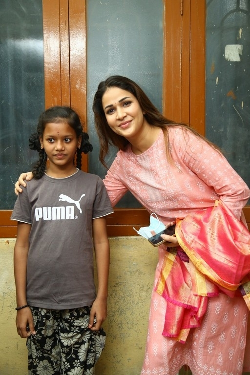 Lavanya Tripathi Birthday Celebration at Government Ladies Hostel - 2 / 21 photos