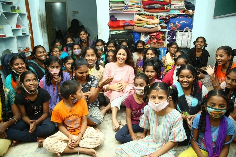 Lavanya Tripathi Birthday Celebration at Government Ladies Hostel - 6 / 21 photos